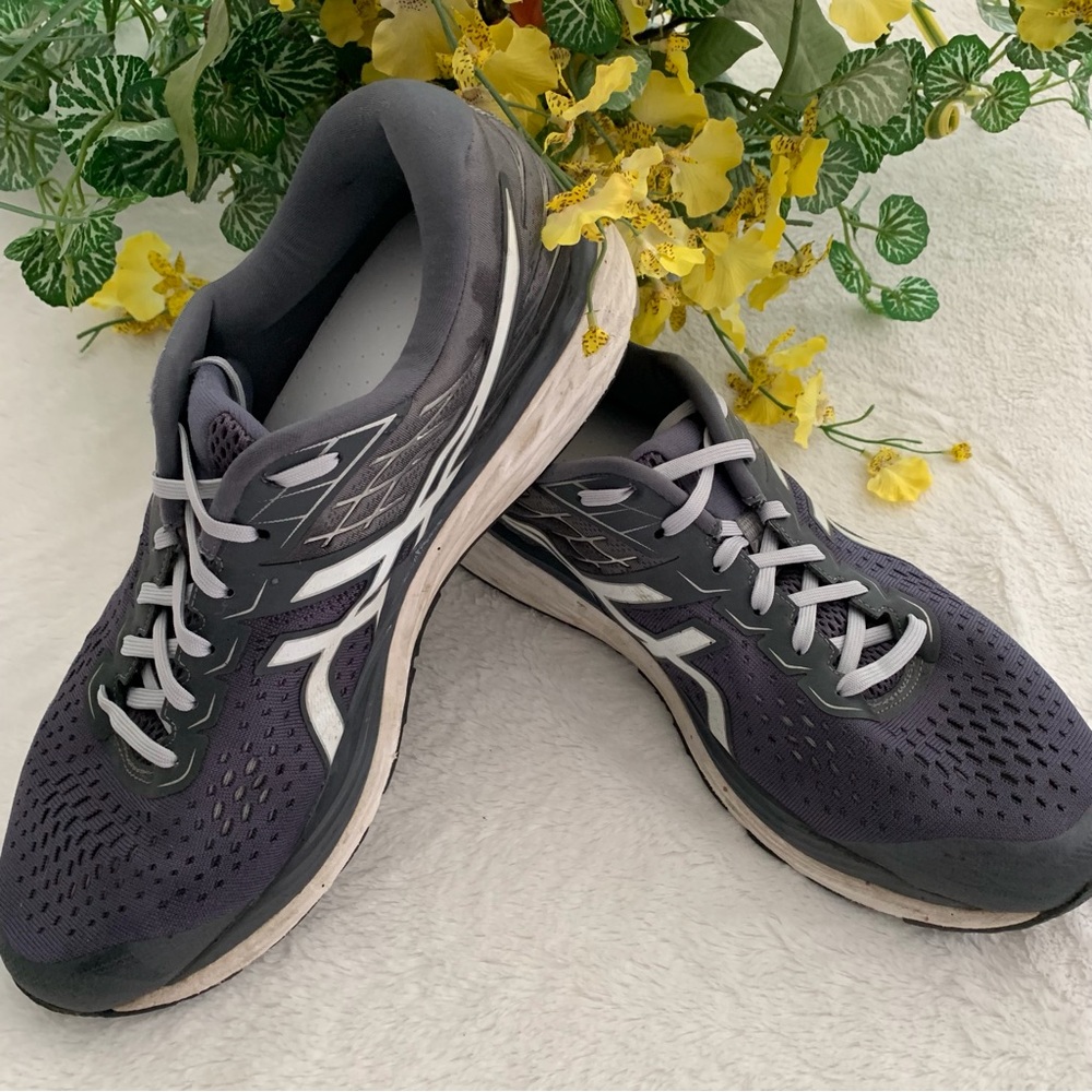 ASICS Men's Black Running Shoes